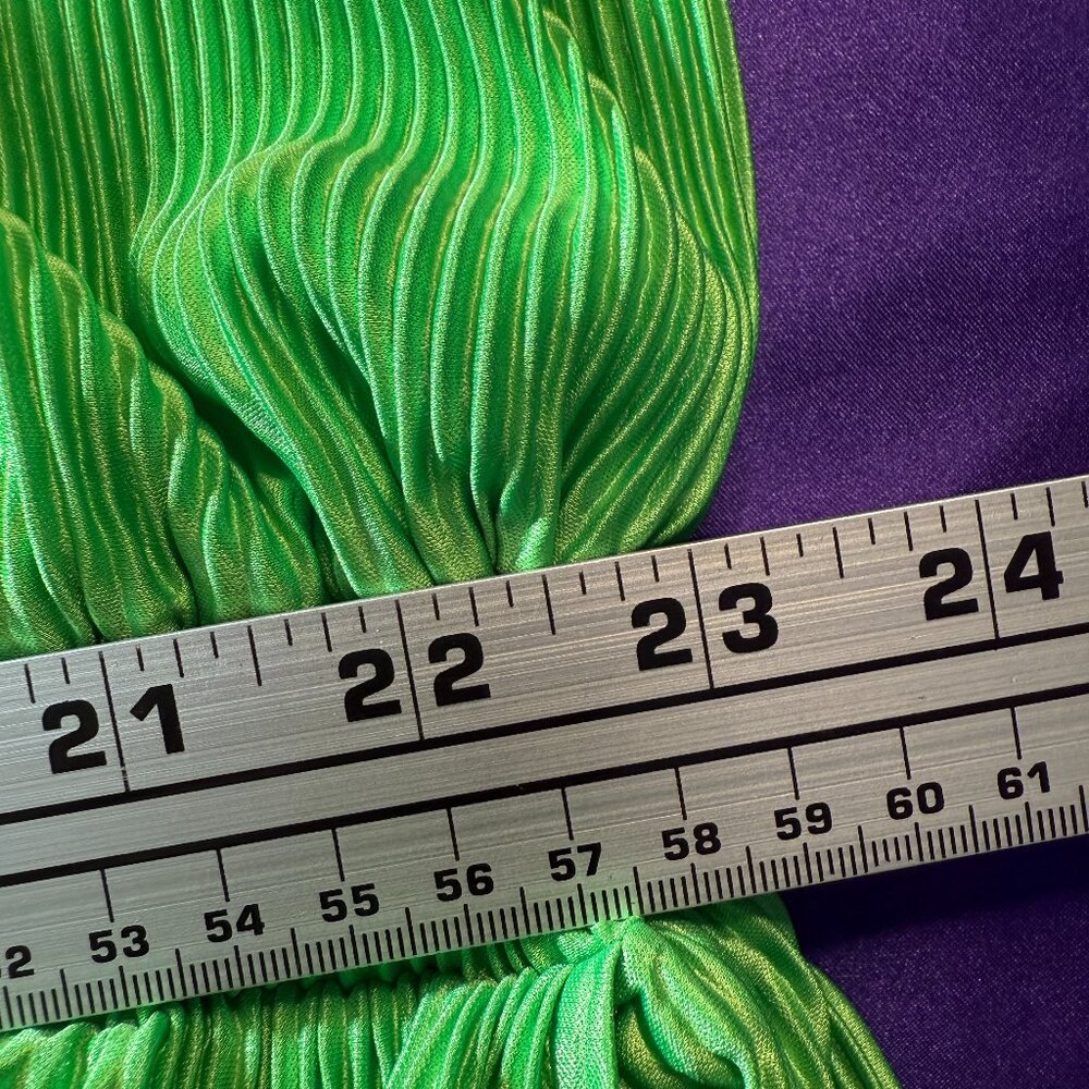 New 📌Blue B Accordion Pleated Kelly Green Long Sleeves Elastic Waist Romper - Picture 14 of 16